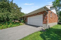 118 Juanita Avenue, Carp - Huntley Ward, ON K0A 1L0
