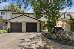 20 Gledhill Crescent, Hamilton, ON L9C 6H4