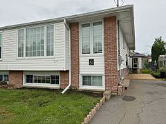 40 Charlton Crescent, North Bay, ON P1A 3M6