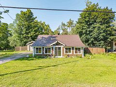 1430 Muskoka Road N, Gravenhurst, ON P1P 1R7