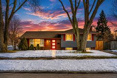 33 FAIRLAWN Road, Kitchener, ON N2C 1X8