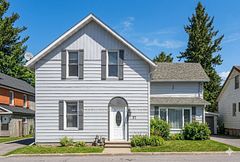 57 Charles Street, Carleton Place, ON K7C 2Y2