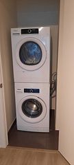 212 King Street E 1007, Hamilton, ON L8N 1B5