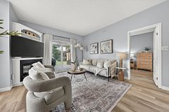 139 Reiber Court, Waterloo, ON N2L 6M9
