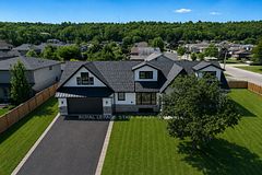 24 Royce Avenue, Hamilton, ON L8G 3B5