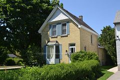 1049 Talbot Street, London East, ON N6A 2V9