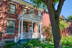 103 1/2 Guigues Avenue, Lower Town - Sandy Hill, ON K1N 5H8