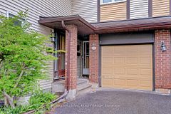 43 Haxby Private 43, Hunt Club - South Keys and Area, ON K1T 3B7