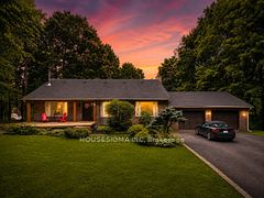 1437 Huntmar Drive, Carp - Huntley Ward, ON K0A 1L0