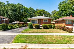 25 Gladstone Avenue, London South, ON N5Z 3R2