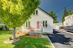 20 Dover Street, Woodstock, ON N4S 3L8