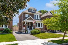 99 Tuxedo Avenue S, Hamilton, ON L8K 2R9