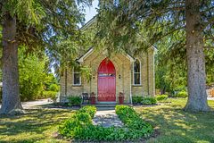 3229 McGillivray Drive, North Middlesex, ON N0M 2K0
