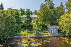 40 King Crescent, Huntsville, ON P1H 1X6