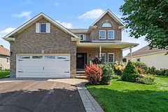32 Rochelle Drive, Stittsville - Munster - Richmond, ON K0A 2Z0