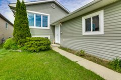 204 Ewart Street, Strathroy-Caradoc, ON N7G 4G6