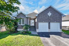 56 Elmdale Drive, Prince Edward County, ON K0K 3L0
