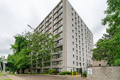 358 Waterloo Avenue 607, Guelph, ON N1H 7Y3