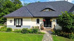 41 Maple Street, Bancroft, ON K0L 1C0