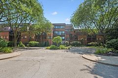 36 Hayhurst Road 329, Brantford, ON N3R 6Y9