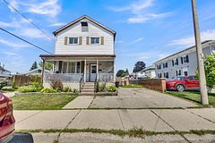 10 Venison Street W, Tillsonburg, ON N4G 1T6