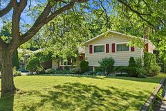 31 Valerie Drive, St. Catharines, ON L2T 3G3