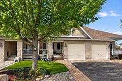 236 Bulrush Crescent, Blossom Park - Airport and Area, ON K1T 0E6