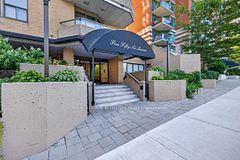 556 Laurier Avenue SW 1606, Ottawa Centre, ON K1R 7X2