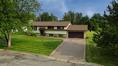 1030 Brookview Place, Thunder Bay, ON P7J 1B2