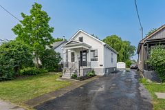 51 Queen Street S, Thorold, ON L2V 3N2