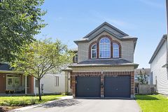 104 Strathcarron Crescent, Kanata, ON K2K 0C7