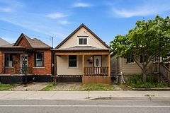 1062 Cannon Street E, Hamilton, ON L8L 2H8