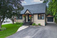 185 Camelia Avenue, Manor Park - Cardinal Glen and Area, ON K1K 2X7