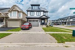 284 Sweet Gale Street, Waterloo, ON N2J 3Z4