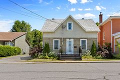 79 Mutual Avenue, Renfrew, ON K7V 3R4