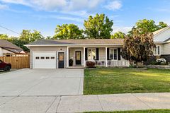 76 Sanders Street W, South Huron, ON N0M 1S2
