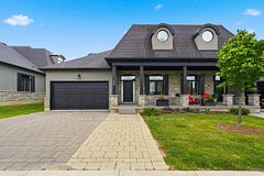 2215 Callingham Drive 28, London North, ON N6G 0P1