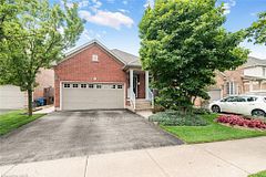 80 Vinifera Drive, Grimsby, ON L3M 5S6