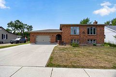 36 UNION Street, Lambton Shores, ON N0N 1J0