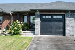 9 McIntosh Crescent, Quinte West, ON K8V 0G1