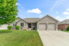 408 4th Street S, Hanover, ON N4N 3V1