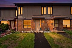 890 Cahill Drive W 11, Hunt Club - Windsor Park Village and Area, ON K1V 9A4