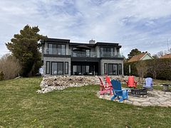 621 Barcovan Beach Road, Quinte West, ON K0K 1L0