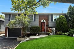164 Hanover Place, Hamilton, ON L8K 5X6