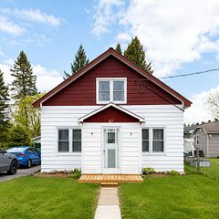 67 Ottawa Avenue, South River, ON P0A 1X0