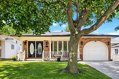 18 Locust Crescent, London South, ON N6E 2K2