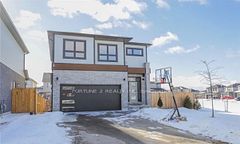 1877 Foxridge Crescent, London North, ON N6G 0L7