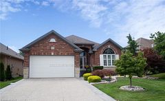 72 Willowdale Crescent, Norfolk, ON N0A 1N5
