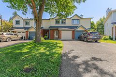 68 Piper Crescent, Kanata, ON K2K 2S9