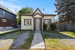 4774 Saint Clair Avenue, Niagara Falls, ON L2E 3T1
